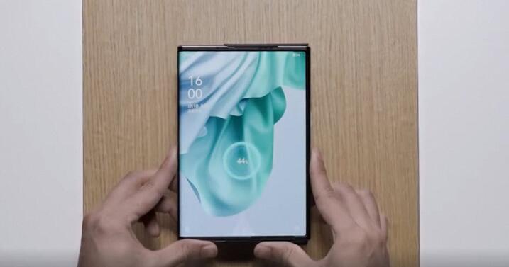 Oppo真正的空中充电与Oppo X 2021搭配使用效果很好