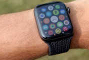 苹果WatchSE智能手表评测